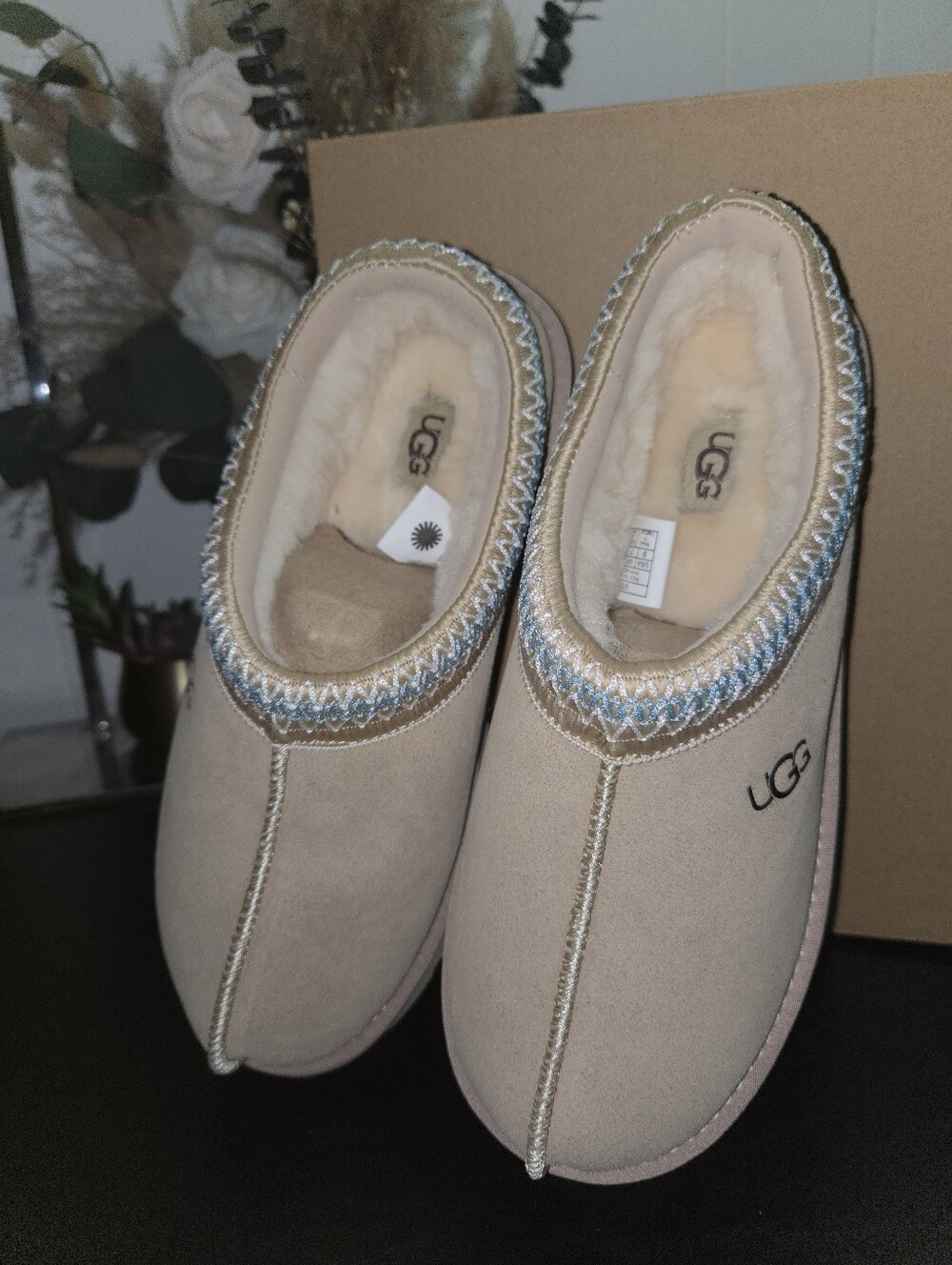 UGG Beige Cream Suede Slip-On Shearling Mule Size 8